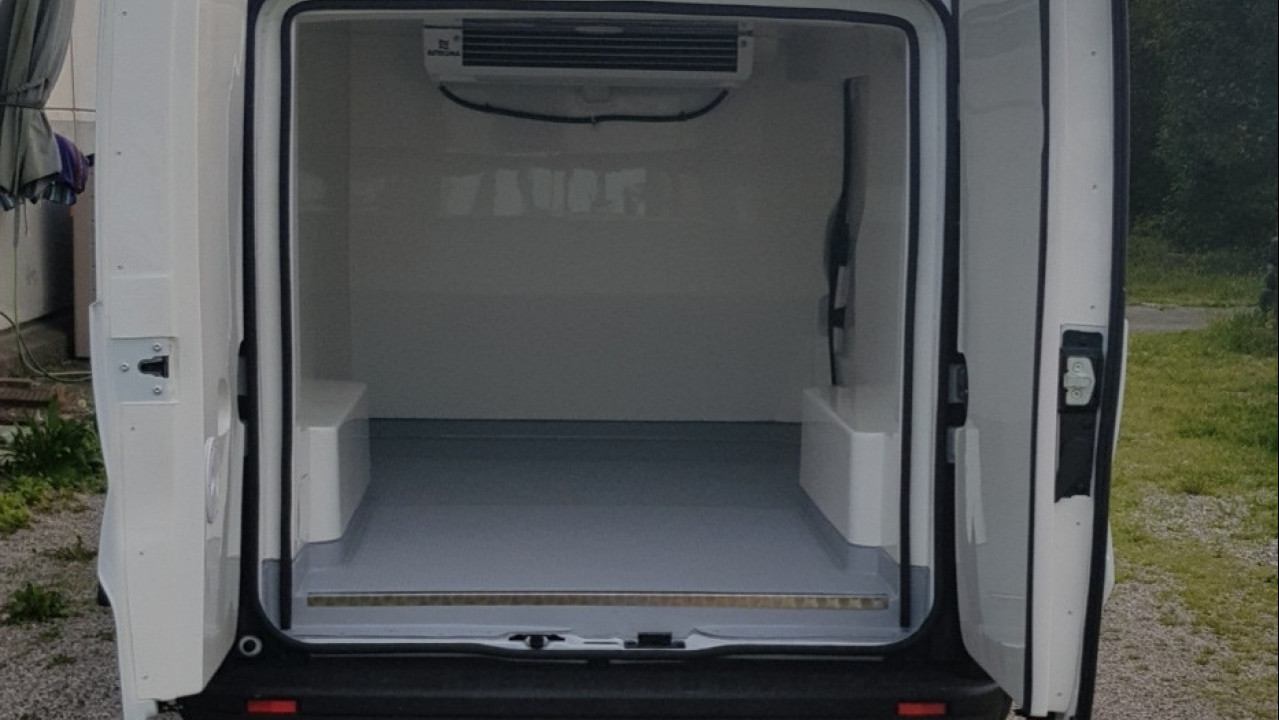 FURGONE FRIGO gruppo FEF OPEL VIVARO FURGONATO